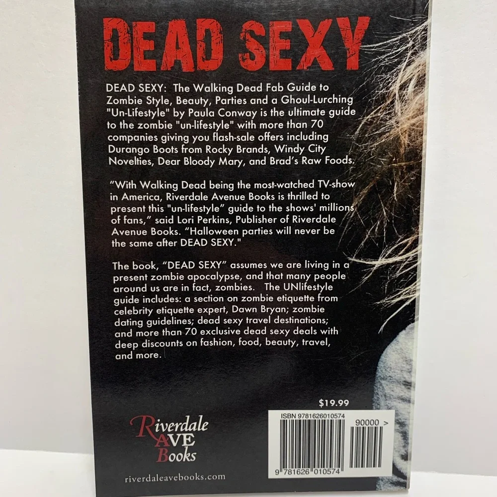 Dead Sexy The Walking Dead Fan Guide Zombie Style & Beauty Paperback